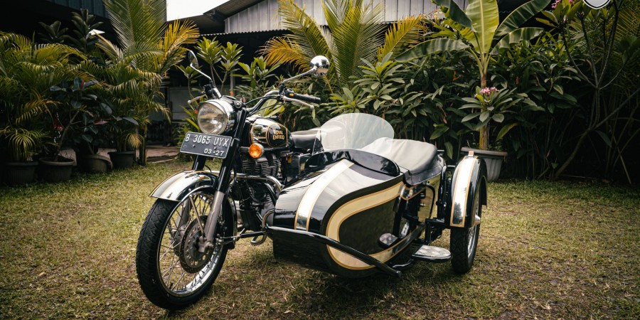 Royal Enfield Sidecar by Scooter99 – Custom & Classic